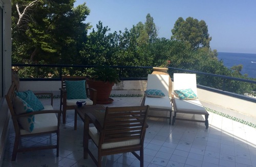 Palermo Villa | White and Sea, villa de lujo