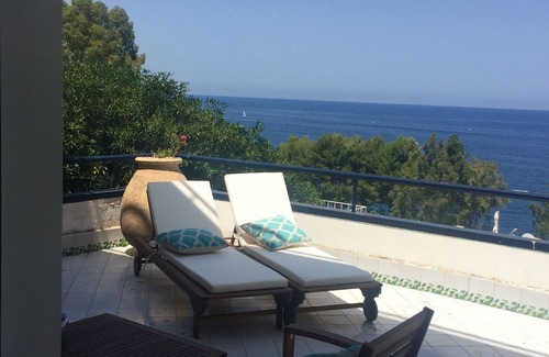 Palermo Villa | White and Sea, villa de lujo