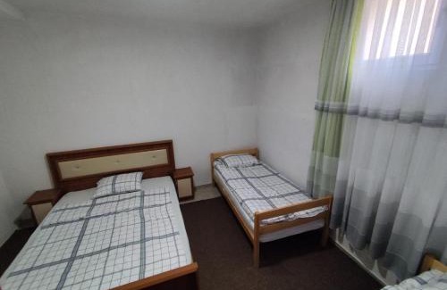 Prizren Cama Y Desayuno | White Apartment