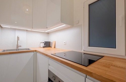 Pigalle Apartamento | White Beauty, by Veeve