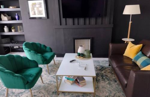 Sligo Apartamento | White Birds Townhouse in Sligo Town Center