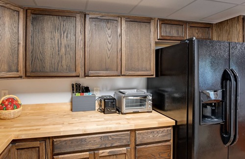White Bluff Apartamento | White Bluff Rental w/ Seasonal Pool & Fire Pit!