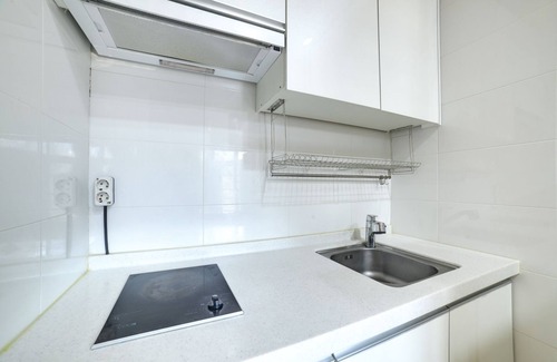 Bongpyeong Casa | White Cabin
