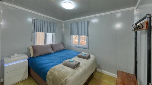 White Cliffs Casa | White Cliffs Self Contained Cabin Accommodation