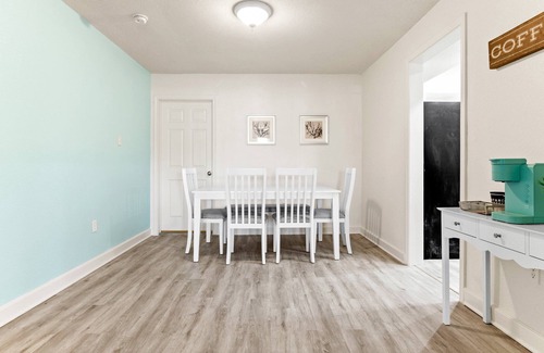 Aransas Pass Condominio | White Coral Cottage 2 Bed, 1 Bath