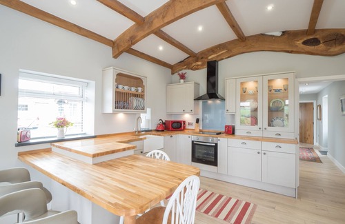 Cwmffrwd Cabaña | White Fields Cottage, Carmarthen