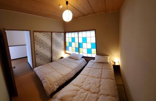 Echo Land Hotel | White Horse Hotel