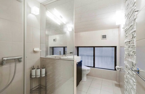Echo Land Hotel | White Horse Hotel