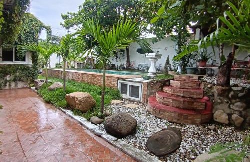 Chiquimula Casa | White House 1km Pradera