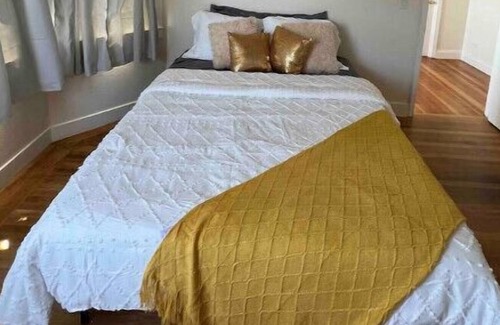 Oakland Casa | “White House” near SF; pet, kids, 12 people & more