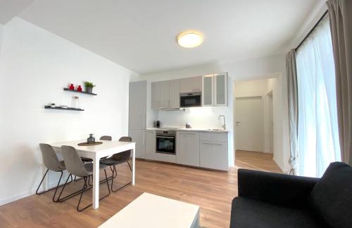 Muerzzuschlag Apartamento | White Inn - Ferienwohnung mit Terrasse