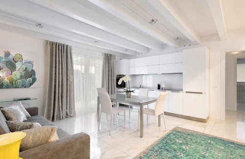 Lonato del Garda Apartamento | White Villa Luxury- CIELO Boutique Apartment 70 m² - 2do piso