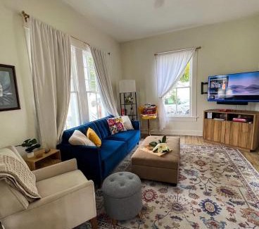 San Jacinto Casa | White Magnolia Galveston - Walk to Beach, Strand, Cruise, Pleasure Pier
