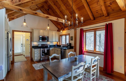 Boone Casa | White Oak Cabin - Charming Valle Crucis-area Cottage!