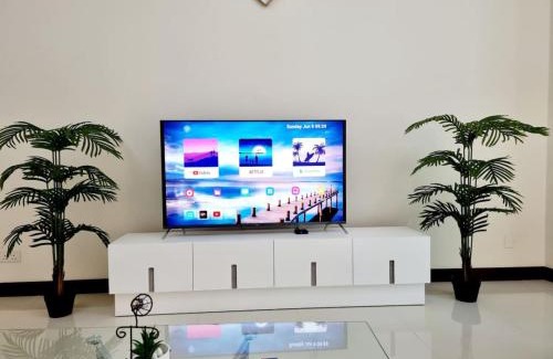 Manama Apartamento | White one bedroom studio Manama