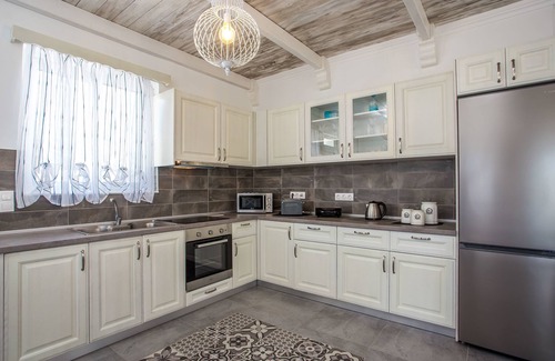 Afandou Villa | White Passion Villa