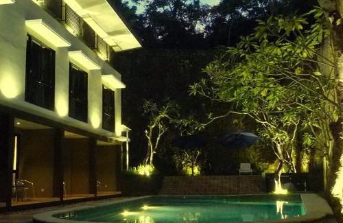 Siligita Casa | White Rock Lodge