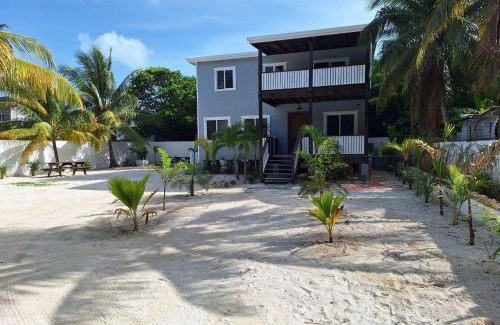 Caye Caulker Casa | White Rock Villa