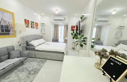 South Triangle Casa | White Rose Condotel at Victoria Sports Tower