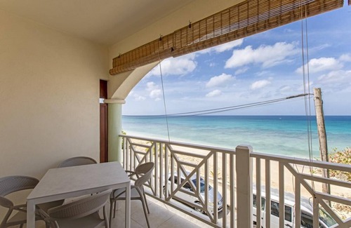 Douglas Apartamento | White Sands G4 - Frente a la playa