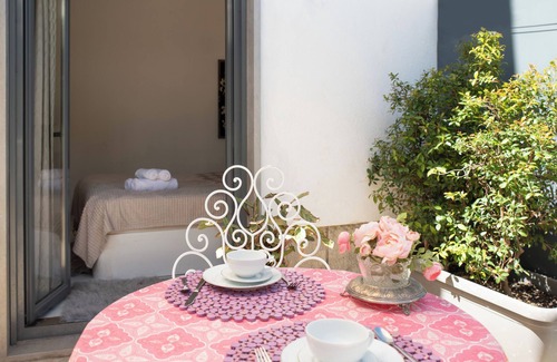 Estoril Villa | White Star House