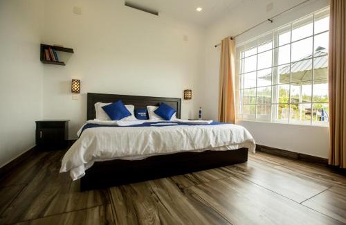 Vagamon Complejo | White Stone Vagamon Hilltop Cottage by VOYE HOMES