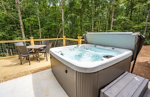 Rising Fawn Casa | White Tail Fawn Cabin