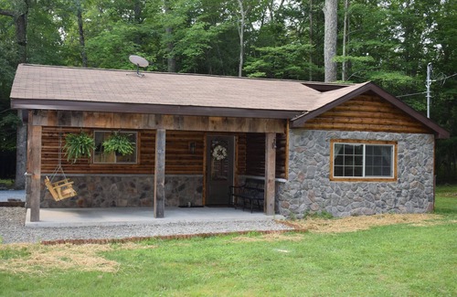 Canadensis Casa | White-Tail Lodge Relaxing, Secluded, Quiet