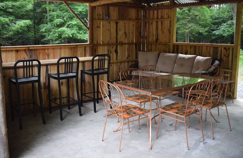 Canadensis Casa | White-Tail Lodge Relaxing, Secluded, Quiet