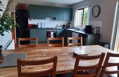 Ballycastle Casa | Whitepark Cottage -group/family/child/pet friendly