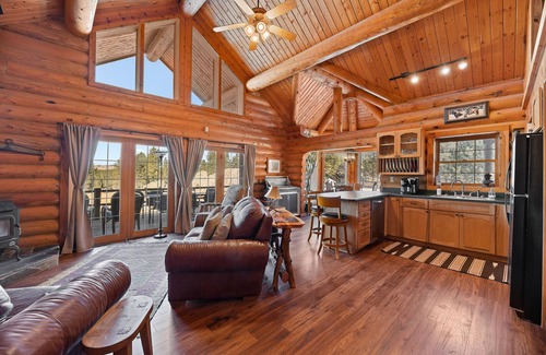 Custer Cabina | Absolutamente tranquilo Black Hills Log Home en 17 acres