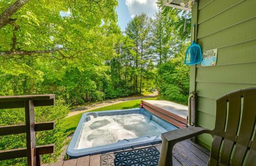 Qualla Casa | Whittier Vacation Rental Cabin with Private Hot Tub