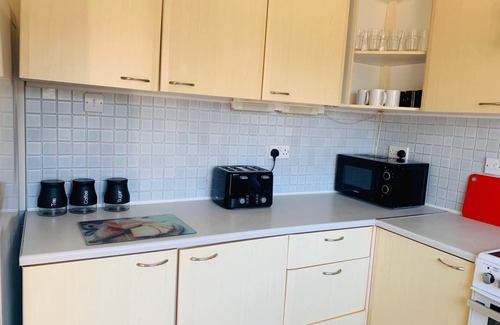 Northampton Casa | Whole 4 bedroom house for your comfort