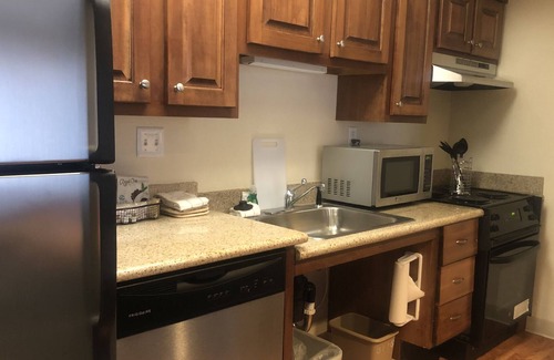 East Bloomington Casa | Whole home with fireplace next mall of America pen lake