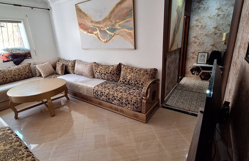 Belvedere Apartamento | Whole house 2 mun from Casa-voyageur