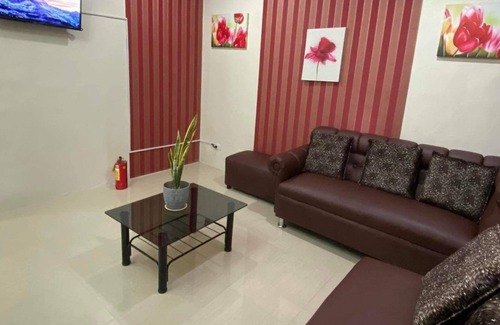 Minglanilla Casa | Whole house & Free parking in a safe neighborhood nearby malls and main highway