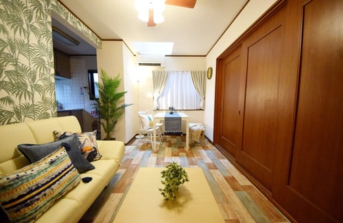 Ikebukuro Casa | Whole house Renewal opening 4 bedrooms 90 s - The Nest Ikebukuro House / Toshima-ku Tokyo