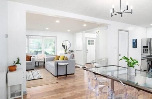 Oakley Casa | Whole Renovated 5 BR Home minutes to downtown Asheville, Pets welcome