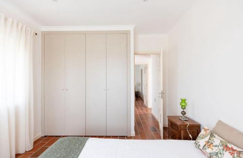 Torres Vedras Casa | WHome Countryside Charm Near Wedding Venue w/BBQ Patio