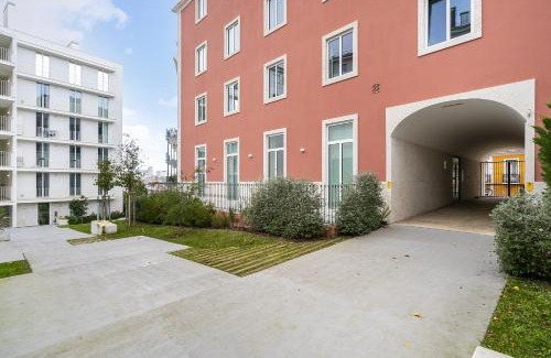 Alfama Apartamento | WHome Lisbon Skyline Penthouse Luxury Living View, AC & Elevator