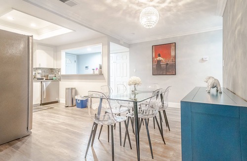 South San Jose Casa | Why stay in a Hotel? Gorgeous & Serene 4BR City Escape in San Jose, CA