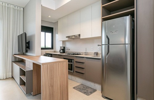 Cachoeira do Bom Jesus Apartamento | WI-FI 1000MB | Swimming Pool | 50” Smart TV #CHA08