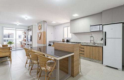 Ingleses Norte Apartamento | WI-FI 800MB | 500m from Ingleses Beach #IA26