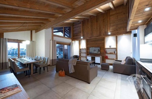 Chamonix City Centre Apartamento | Wifi, 50m de los comercios, fitness, piscina, balcón, parking, tv, local para esquís, 60m², Chamonix