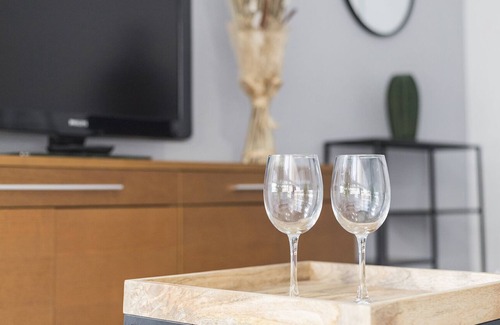 Almeria Centro Apartamento | Wifi, dos dormitorios con a/a reformada en 2021.