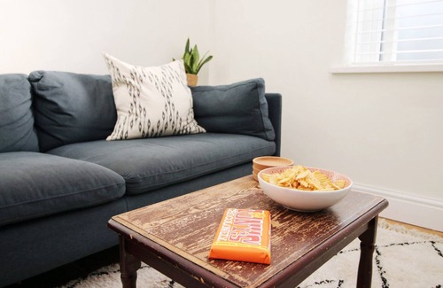 Roath Casa | WiFi | Parking | 4 Guests