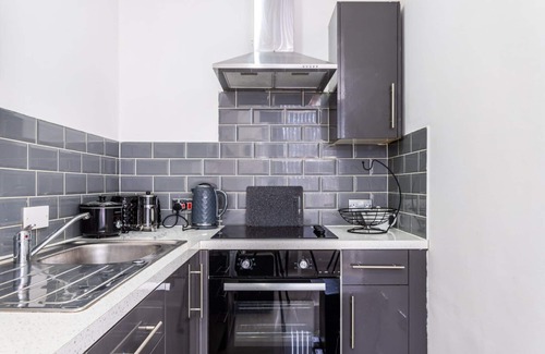 Riverside Apartamento | WiFi | Parking | City attractions