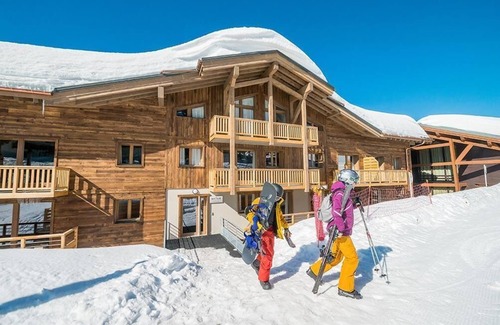 La Rosiere Apartamento | Wifi, 50m del centro estación, 4.o piso, vista montaña, piscina, sauna, hammam, balcón, parking, tv
