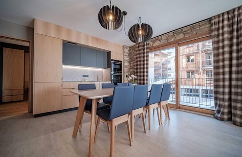 Tignes le Lac Apartamento | Wifi, centro estación, piscina, sauna, hammam, balcón, tv, local para esquís, 97m², Tignes