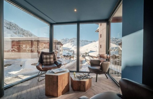 Tignes le Lac Apartamento | Wifi, centro estación, 4.o piso, piscina, sauna, hammam, balcón, tv, local para esquís, 115m²